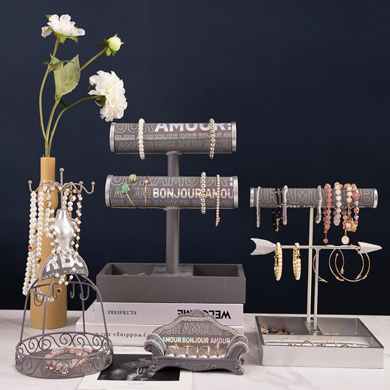 Cửa hàng trang trí sáng tạo cửa sổ chụp đạo cụ hộ gia đình vòng tay trang sức trưng bày