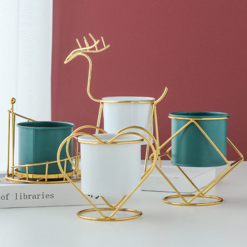 Khung kim loại trang trí nhà sáng tạo Bắc Âu